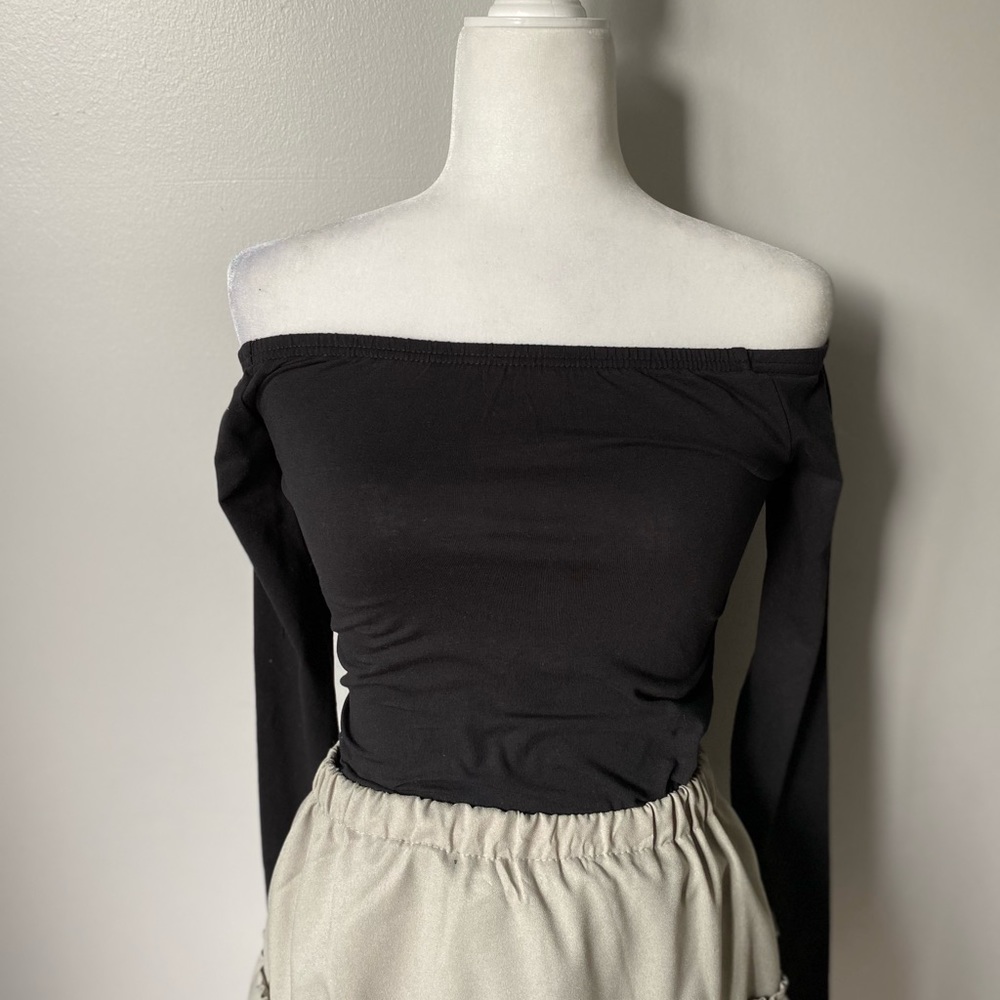 Off Shoulder Bodysuit - Picture 5 of 7
